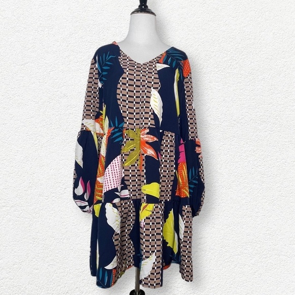Abstract Print V Neck Long Sleeved Mini Dress - Picture 1 of 4